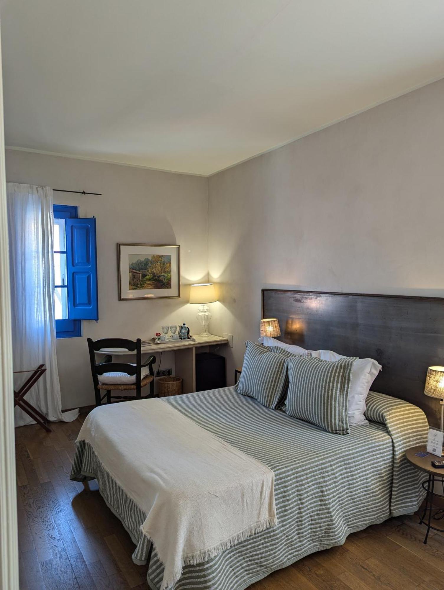 Hostal De La Placa - Hotel Boutique 카브릴스 외부 사진