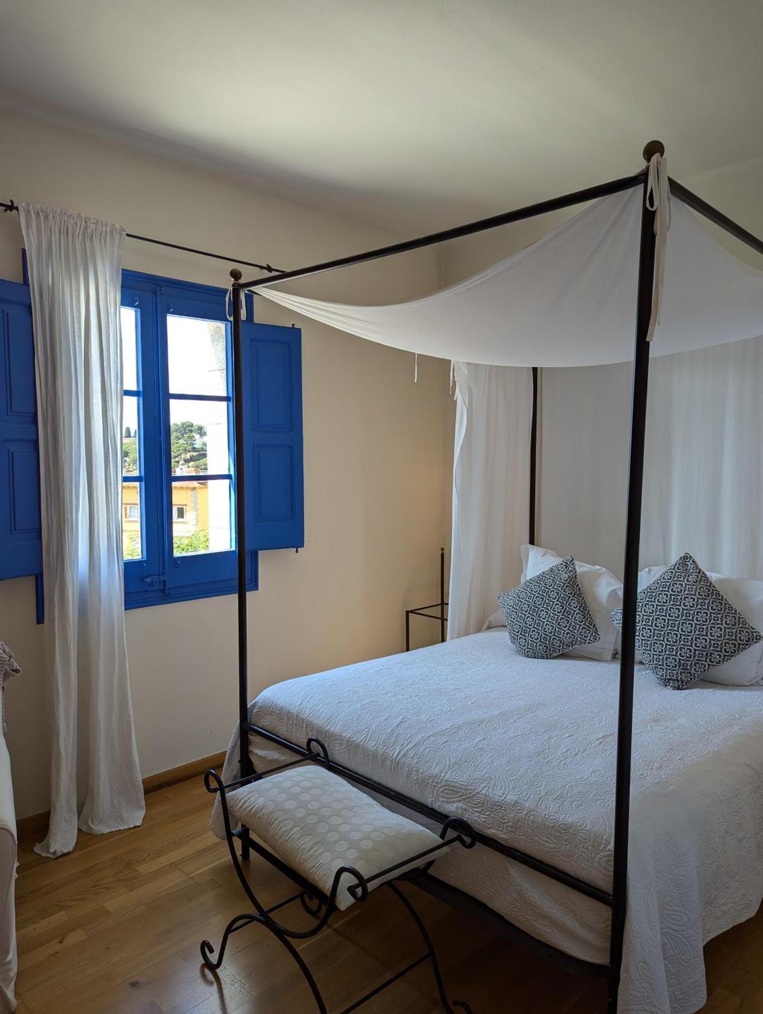 Hostal De La Placa - Hotel Boutique 카브릴스 외부 사진