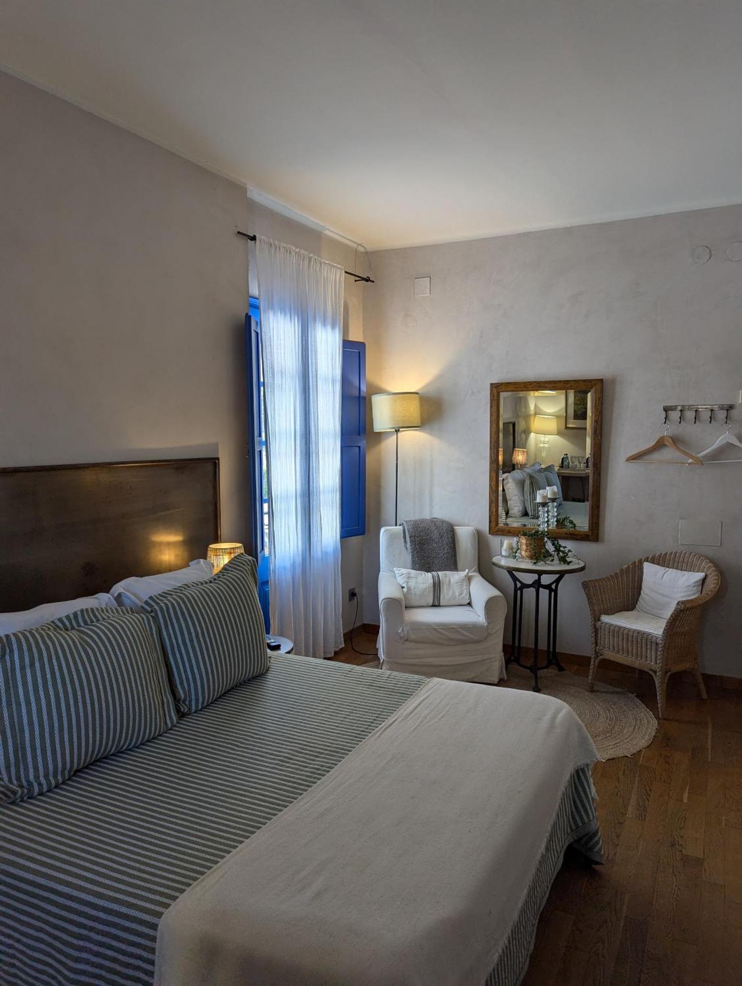 Hostal De La Placa - Hotel Boutique 카브릴스 외부 사진